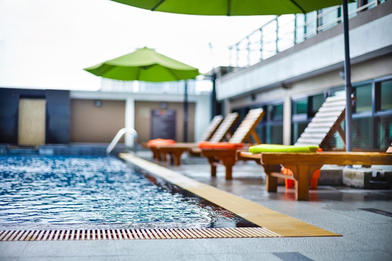 เดอะ พลิมเพลซ โฮเทล Hotel กรุงเทพมหานคร ภายนอก รูปภาพ