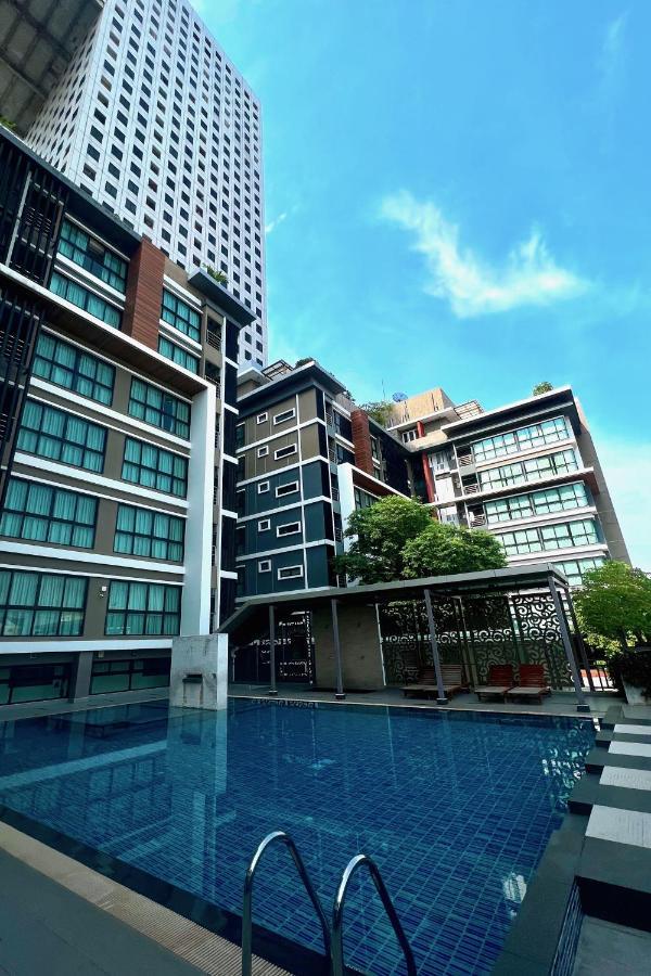 เดอะ พลิมเพลซ โฮเทล Hotel กรุงเทพมหานคร ภายนอก รูปภาพ